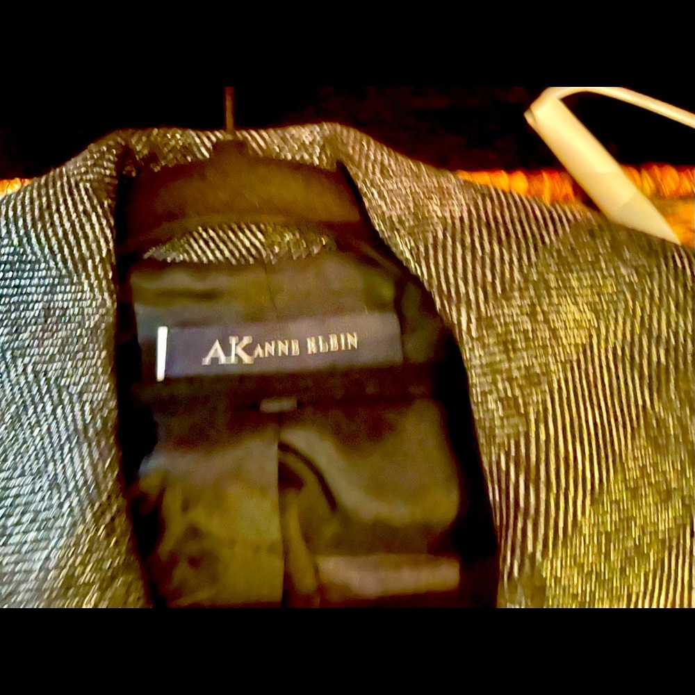 Anne Klein crop jacket winter print